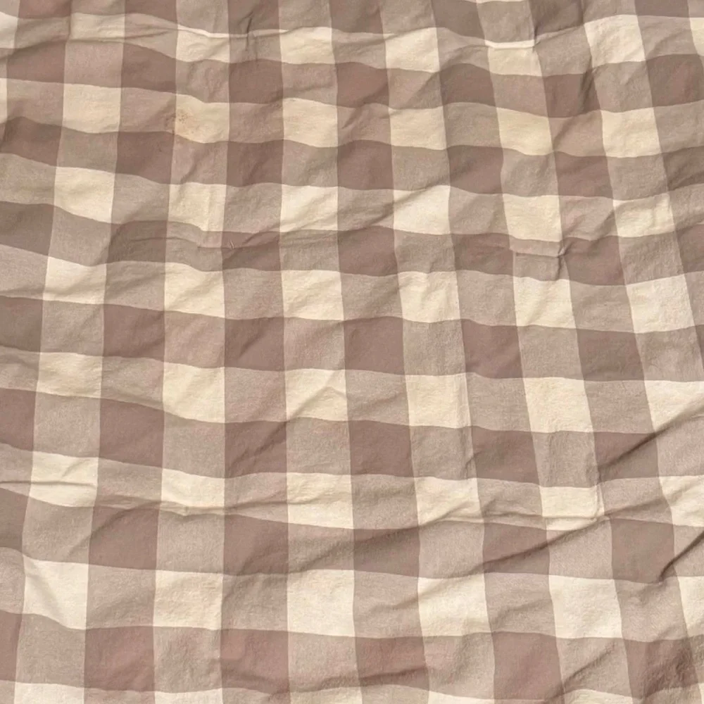 Sweet jojo Plaid Checkered blanket size 32x40in no stains or wear